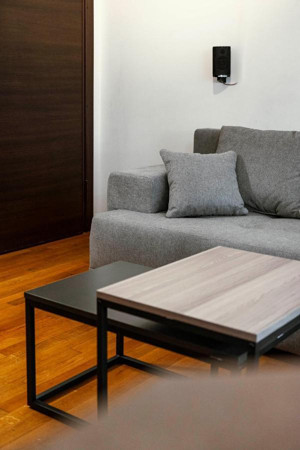 Appartement Lykabettus Gem With Yard And Parking à Athènes Extérieur photo