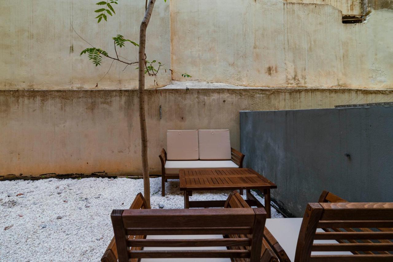 Appartement Lykabettus Gem With Yard And Parking à Athènes Extérieur photo